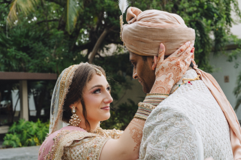 Indian wedding portrait of a bride and groom in ceremony attire at Moon Palace The Grand, Cancun
Indian wedding portrait of a bride and groom in ceremony attire at Moon Palace The Grand, Cancun